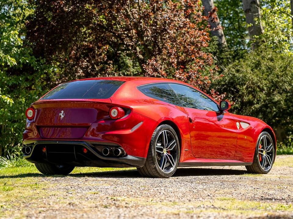 Bild 3/50 von Ferrari FF (2012)