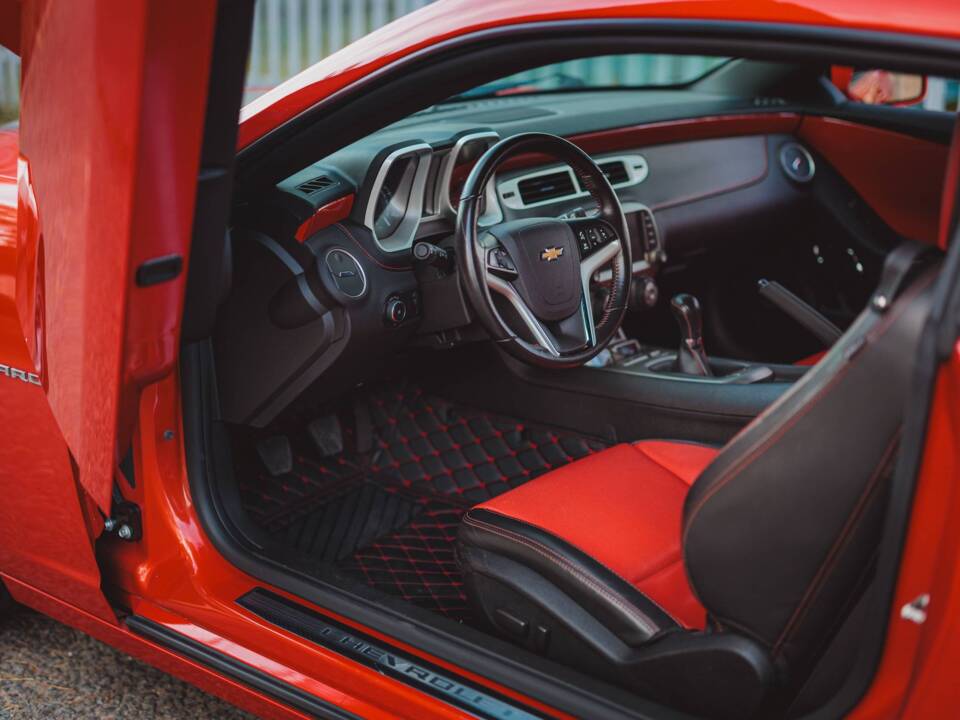 Immagine 7/7 di Chevrolet Camaro ZL1 (2013)