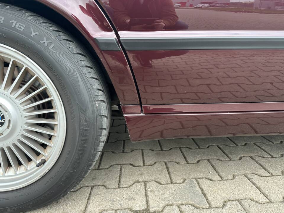 Bild 37/100 von BMW 540i (1992)