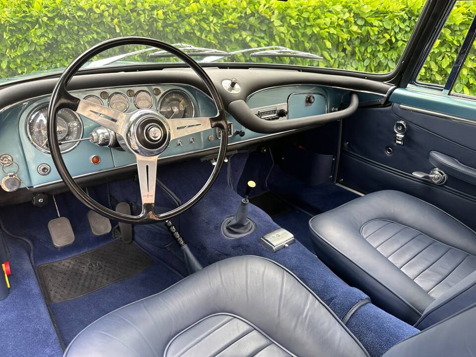 Bild 27/33 von Maserati 3500 GTI Touring (1961)