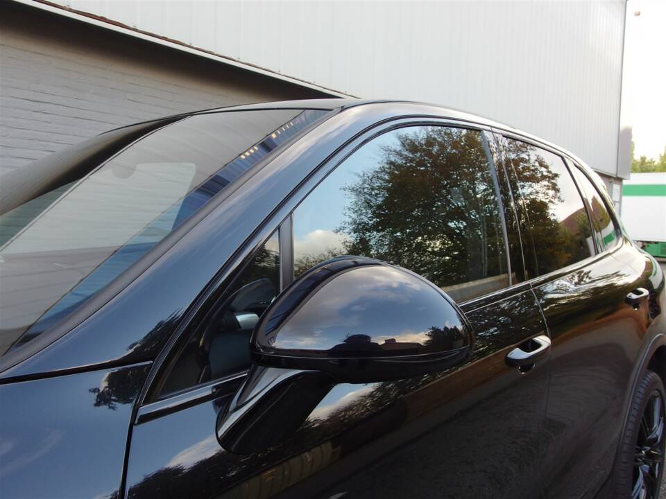Imagen 33/97 de Porsche Cayenne Turbo (2011)