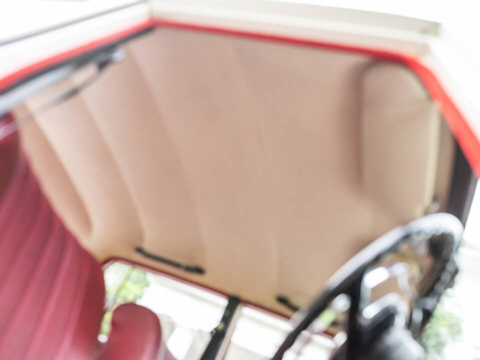 Image 24/35 of Mercedes-Benz 190 c (1965)