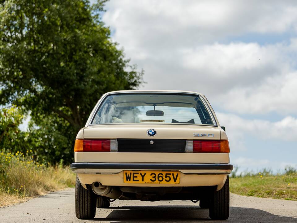 Image 14/48 of BMW 320/6 (1980)