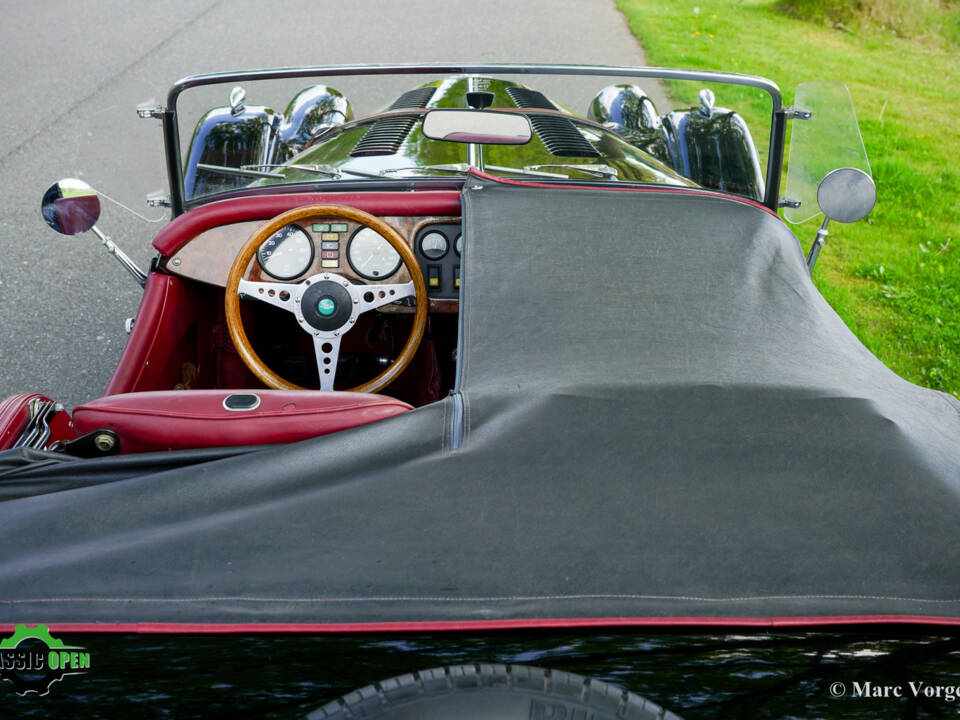 Image 48/54 of Morgan Plus 8 (1992)
