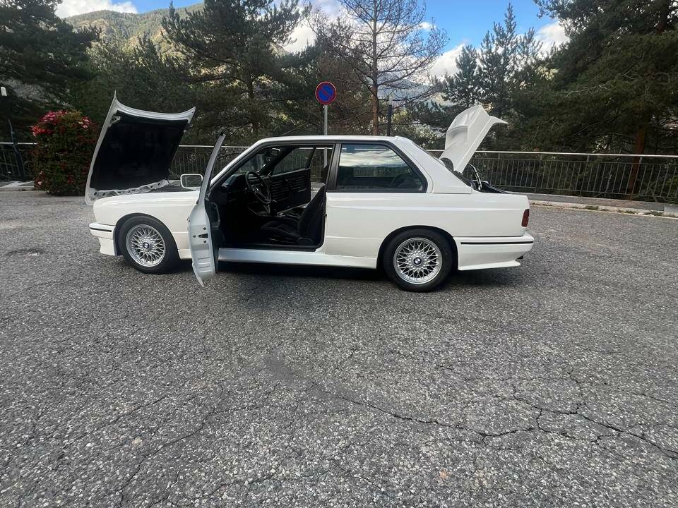 Bild 24/88 von BMW M3 (1988)