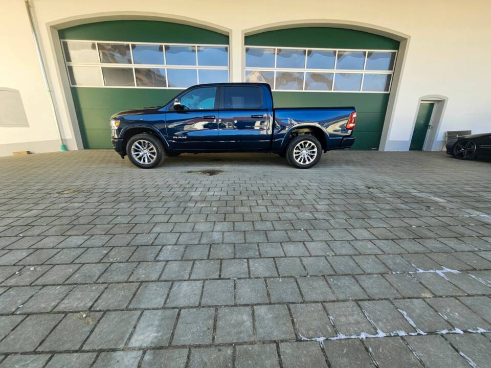 Image 32/69 of Dodge Ram 1500 (2022)