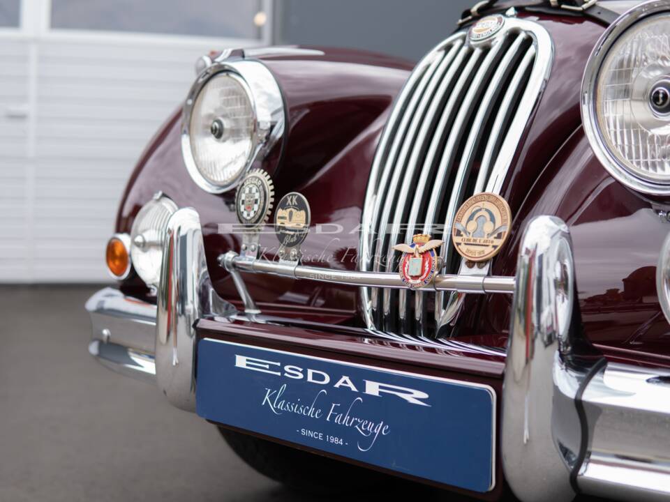 Image 10/32 de Jaguar XK 140 OTS (1955)