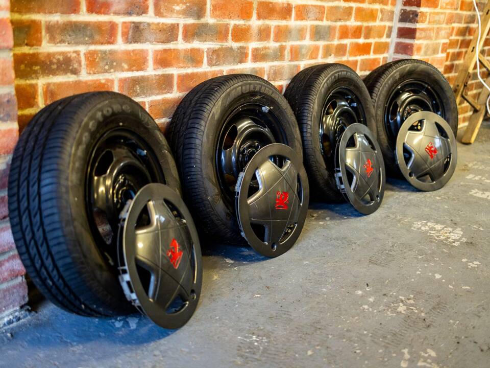 Image 39/40 of Vauxhall Nova 1.3 (1989)