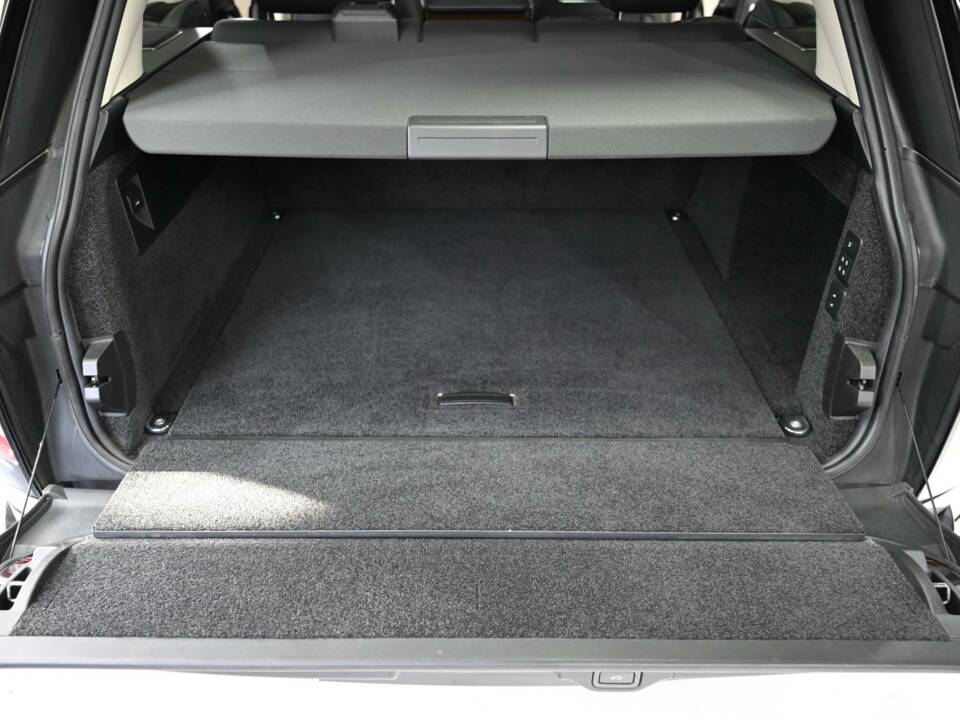 Bild 33/50 von Land Rover Range Rover Autobiography SDV8 (2018)