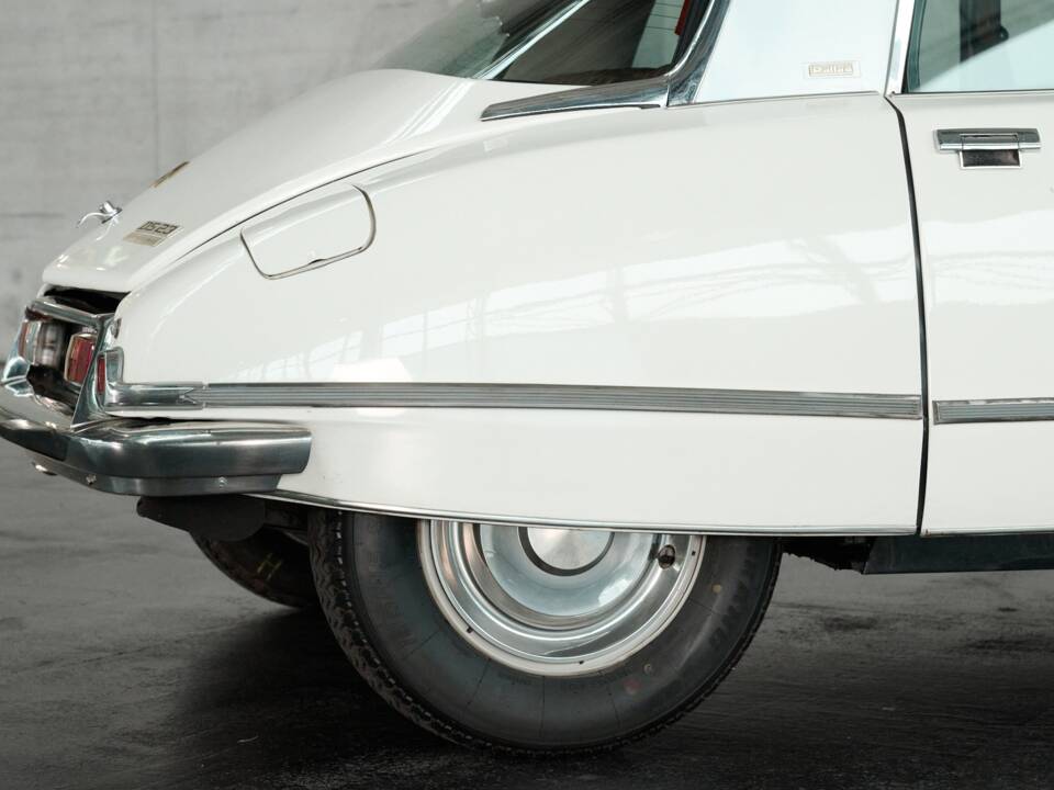 Bild 32/50 von Citroën DS 23 Pallas IE (1974)