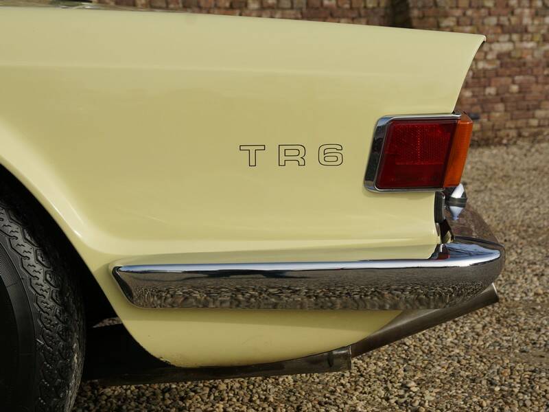 Image 22/50 of Triumph TR 6 (1971)
