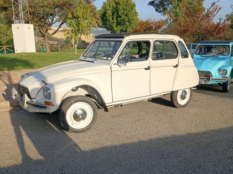 Bild 7/8 von Citroën Dyane 6 (1977)