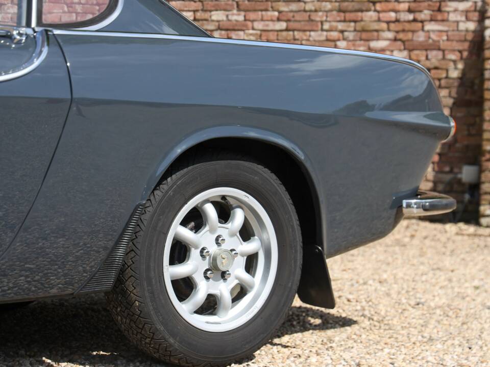 Image 13/50 de Volvo 1800 S (1966)
