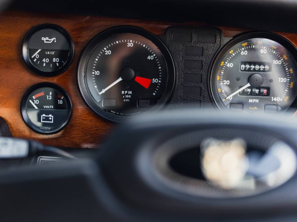 Imagen 36/50 de Jaguar XJ 6 4.2 (1982)