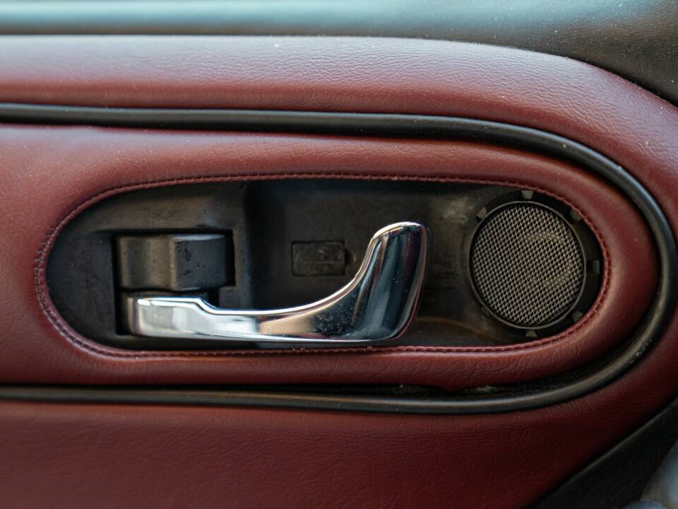 Bild 39/50 von Maserati 3200 GT (2000)