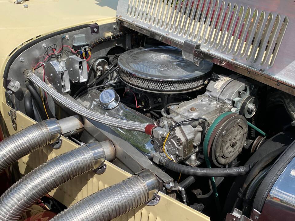 Image 13/15 of Excalibur Phaeton Series III (1978)