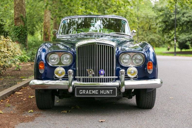Image 10/44 of Bentley S 3 Continental Flying Spur (1964)