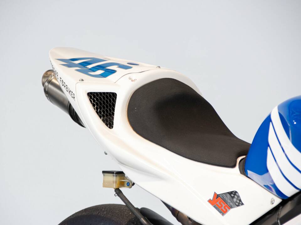 Image 26/50 de Honda DUMMY (2004)