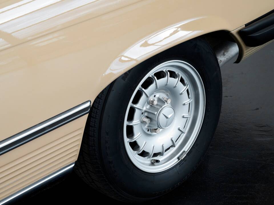 Bild 10/50 von Mercedes-Benz 450 SLC (1977)