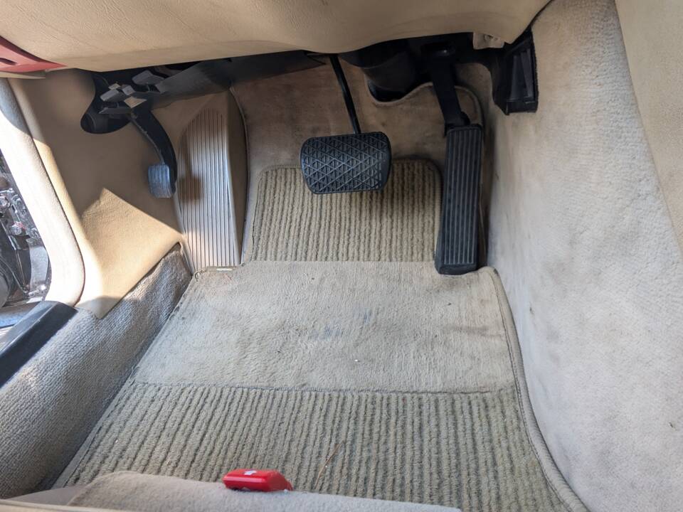 Image 12/13 de Mercedes-Benz E 220 (1994)