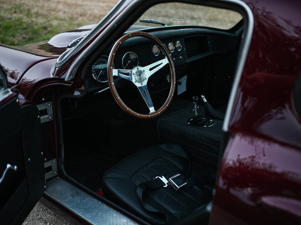 Afbeelding 38/45 van TVR Griffith 400 (1965)