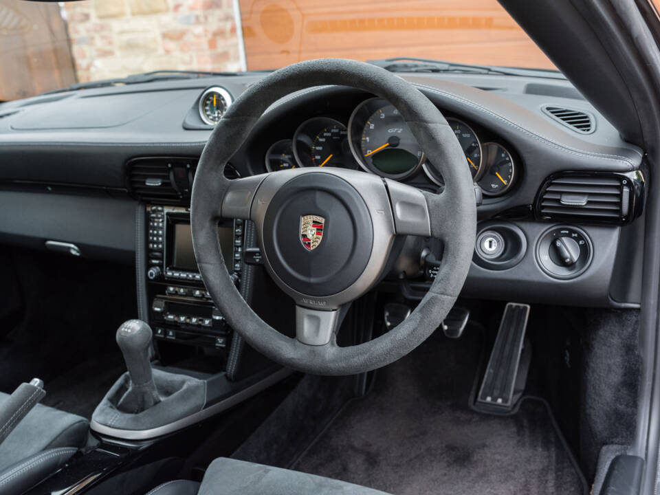 Image 28/47 of Porsche 911 GT2 (2009)