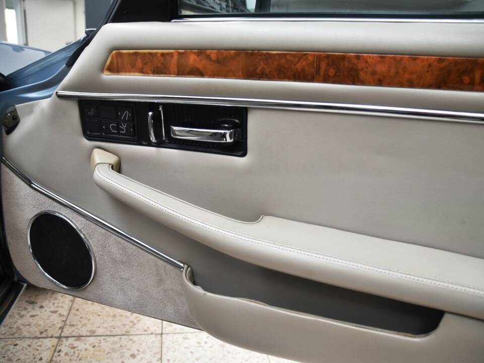 Bild 19/20 von Jaguar XJS 4.0 Celebration (1995)