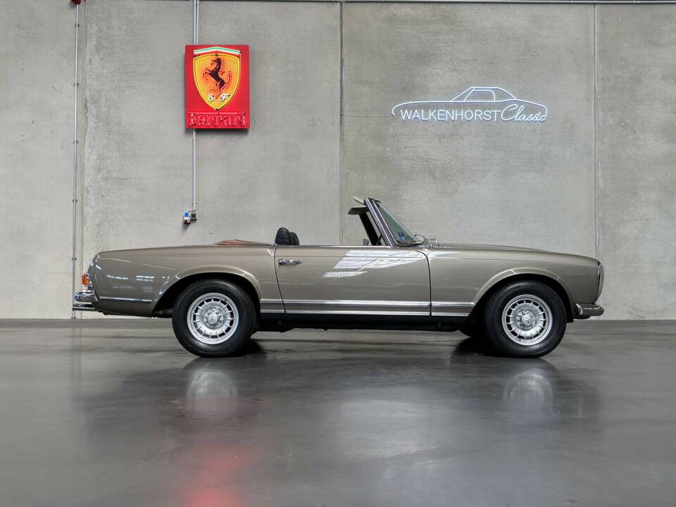 Bild 3/17 von Mercedes-Benz 280 SL (1969)