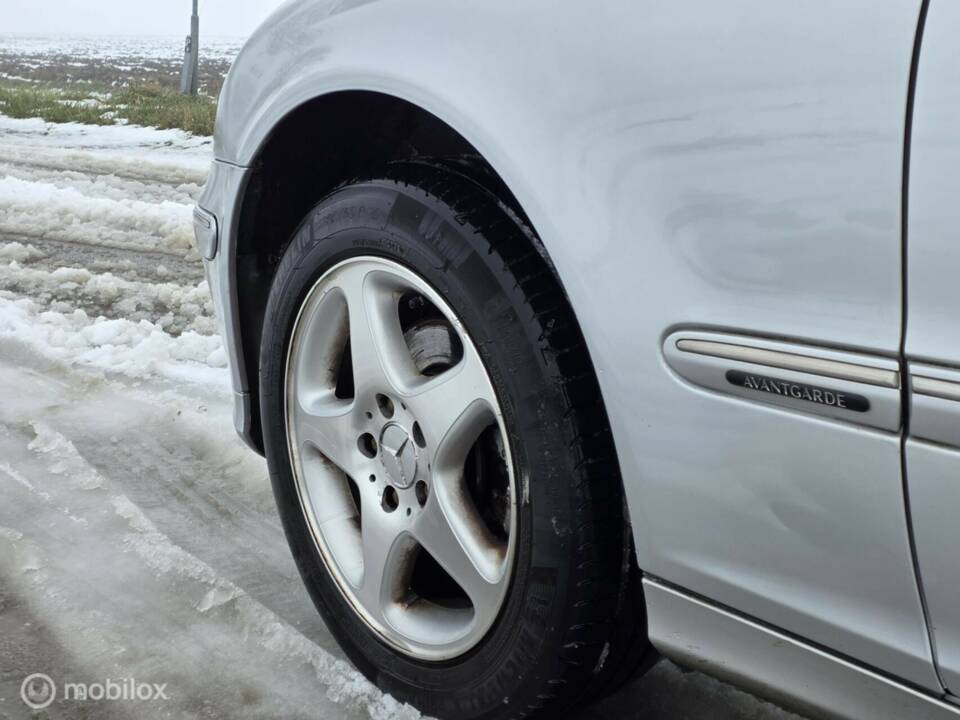 Bild 16/39 von Mercedes-Benz C 180 Kompressor T (2002)