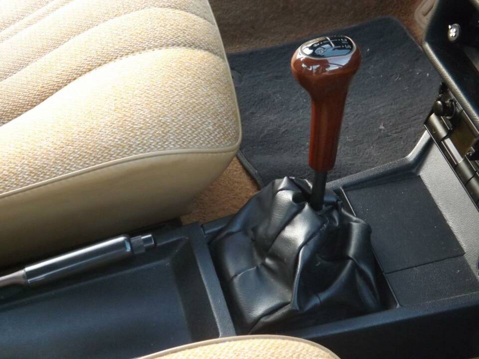 Bild 33/50 von Alfa Romeo Giulietta 1.8 (1983)