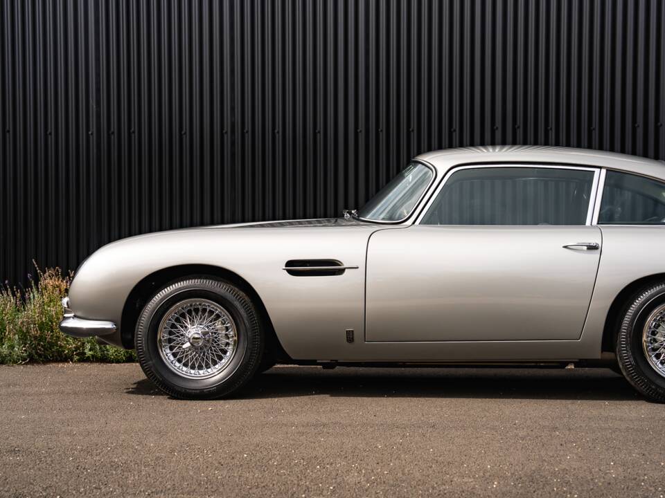 Image 32/42 de Aston Martin DB 5 (1964)