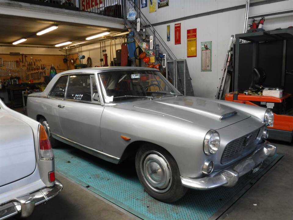 Bild 12/31 von Lancia Flaminia Coupe Pininfarina 3B (1964)