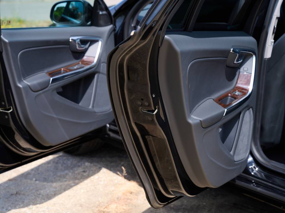 Immagine 28/47 di Volvo V60 T6 (2012)