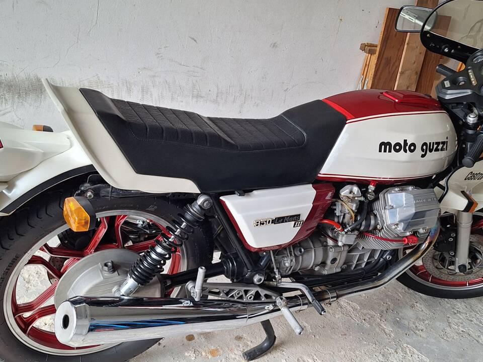 Immagine 3/7 di Moto Guzzi 850 LeMans III (1983)