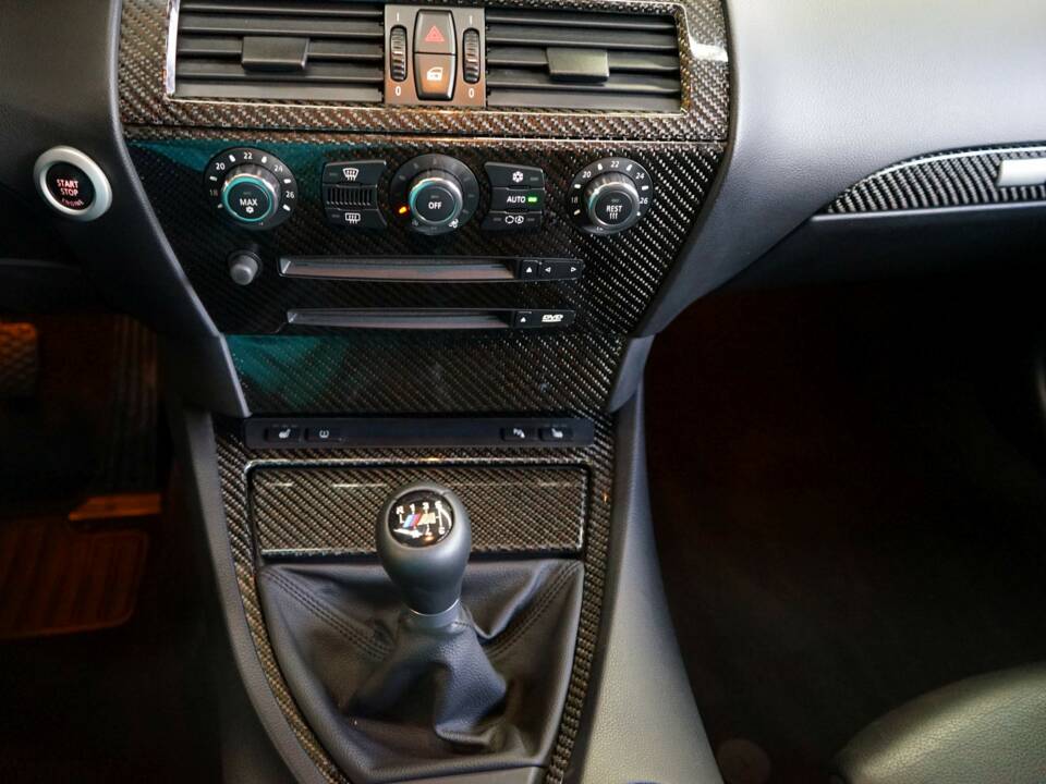 Bild 23/32 von BMW M6 (2006)
