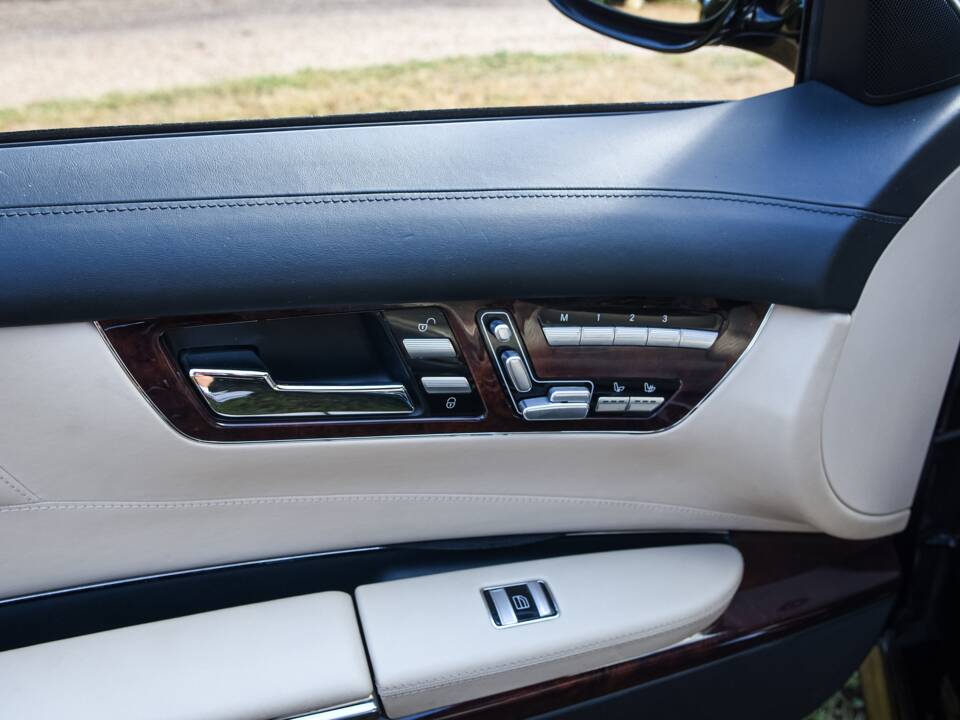 Bild 19/37 von Mercedes-Benz CL 600 (2007)