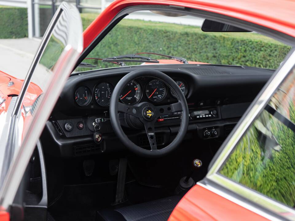Image 21/37 of Porsche 911 2.7 S (1974)