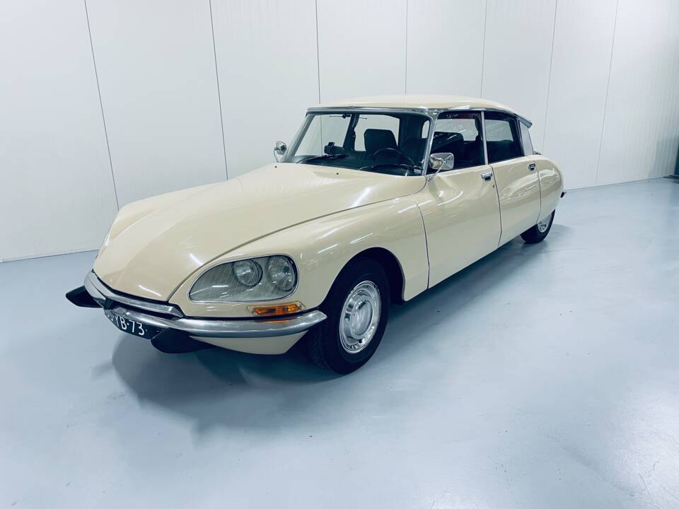 Imagen 2/12 de Citroën DS 20 (1973)