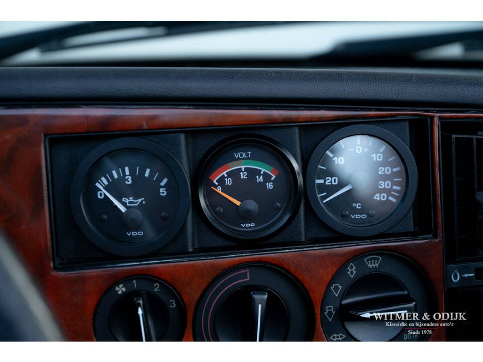 Image 21/32 of Saab 900 Turbo (1992)