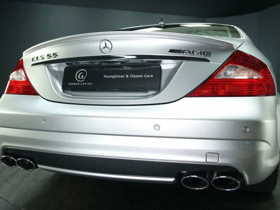 Image 22/30 de Mercedes-Benz CLS 55 AMG (2005)