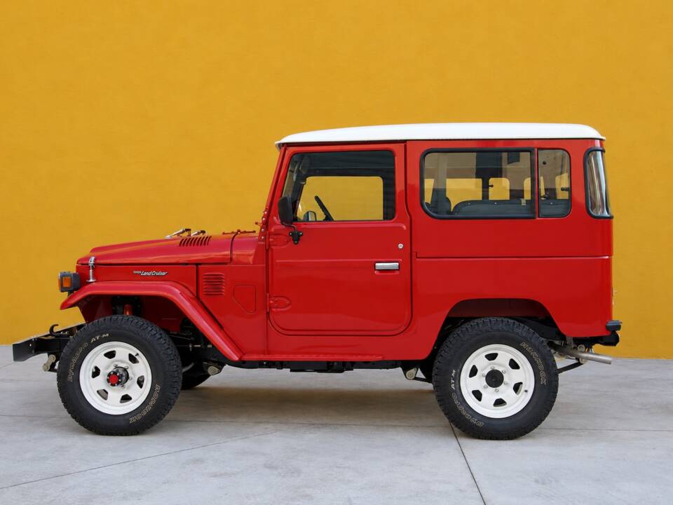 Bild 4/17 von Toyota Landcruiser BJ 42 (1984)
