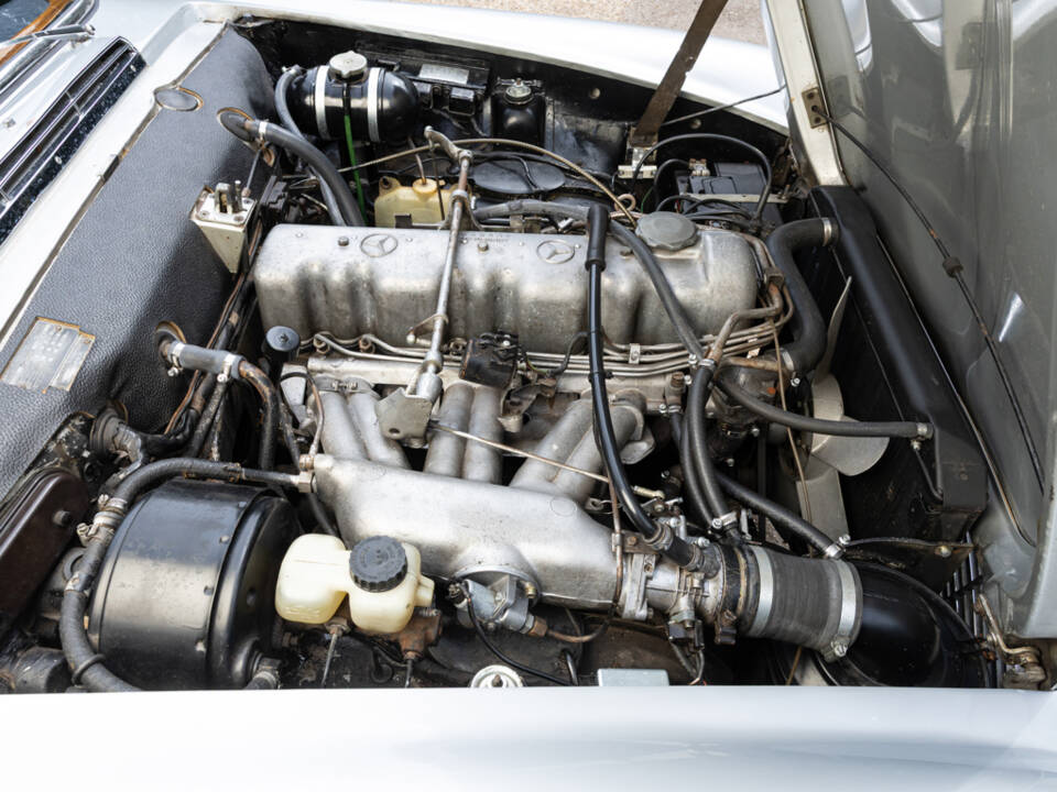 Bild 39/41 von Mercedes-Benz 250 SL (1967)