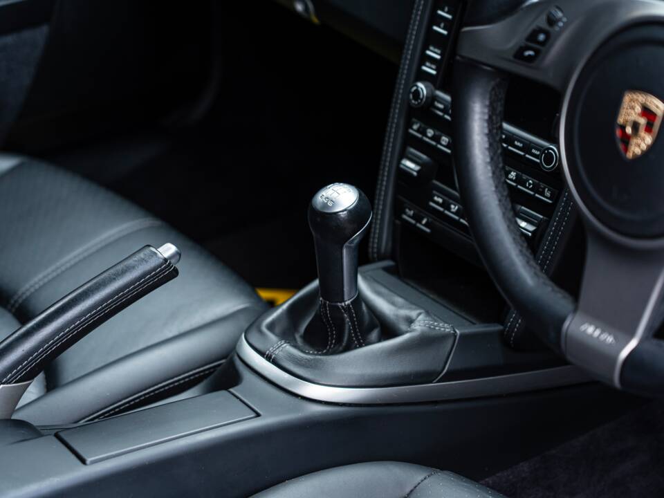 Image 35/50 of Porsche 911 Carrera S (2010)