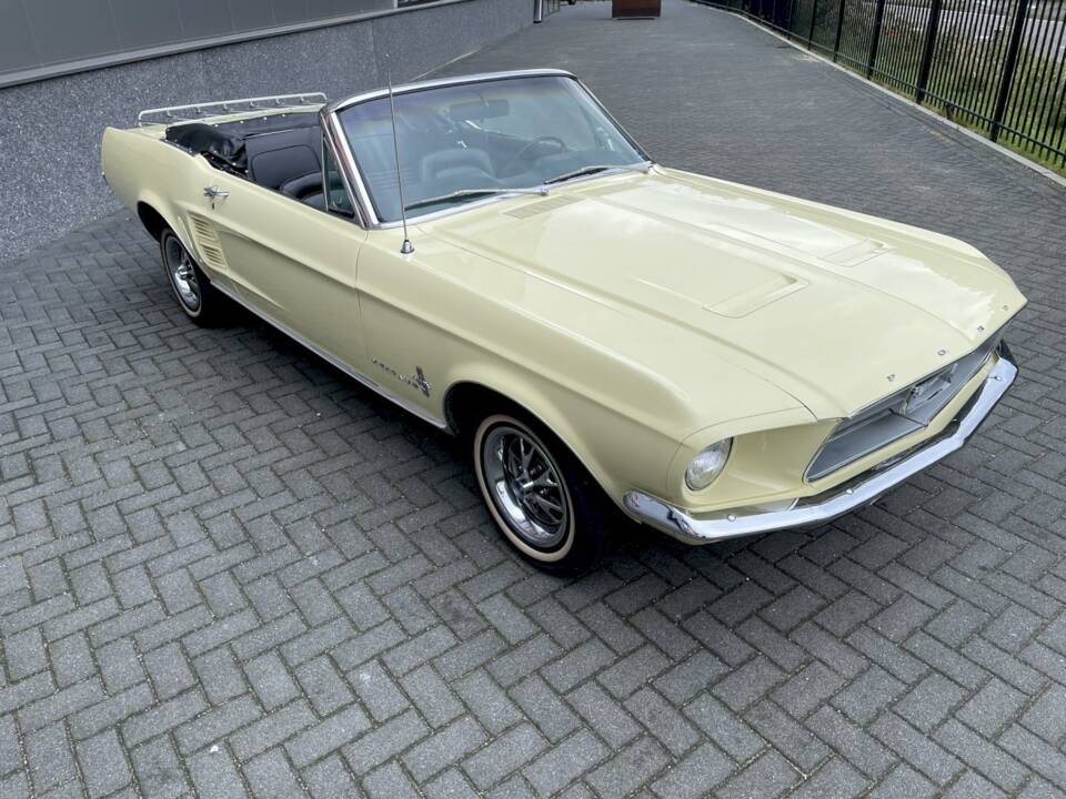 Image 4/20 of Ford Mustang 390 (1967)