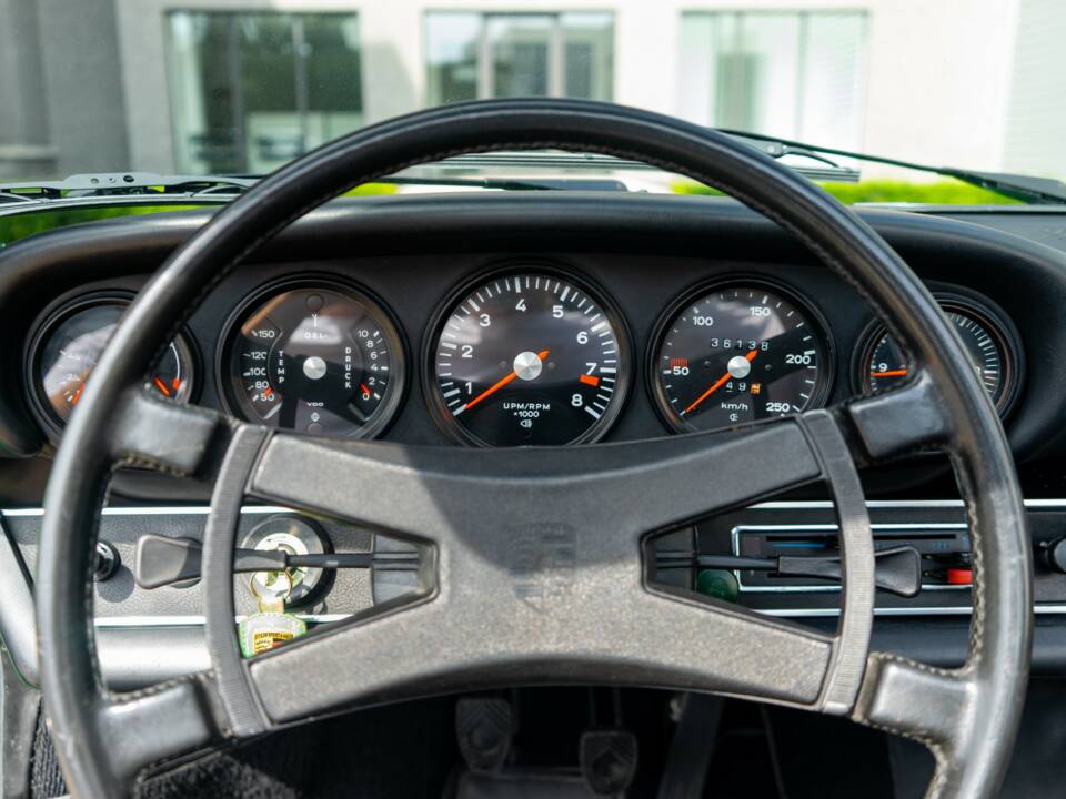 Image 36/51 de Porsche 911 2.4 S (1973)