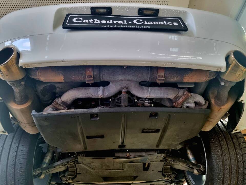 Image 33/45 of Porsche 911 Carrera 4 (1995)