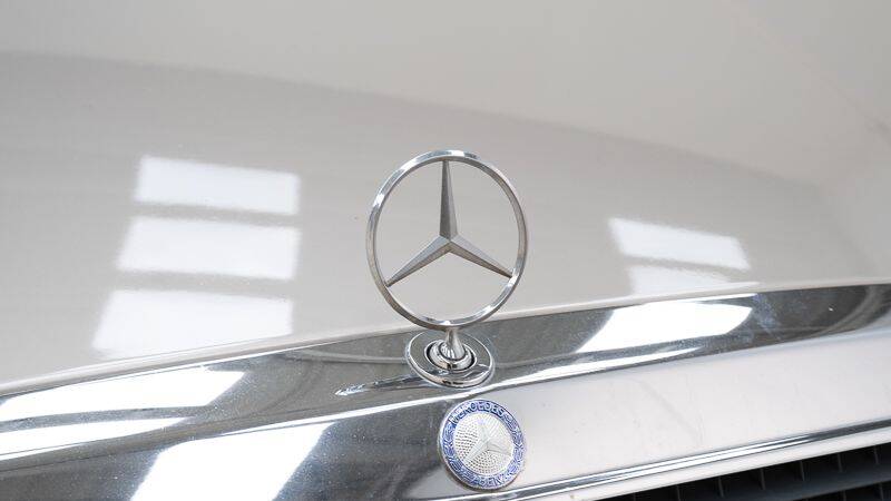 Bild 12/15 von Mercedes-Benz 300 E (1992)