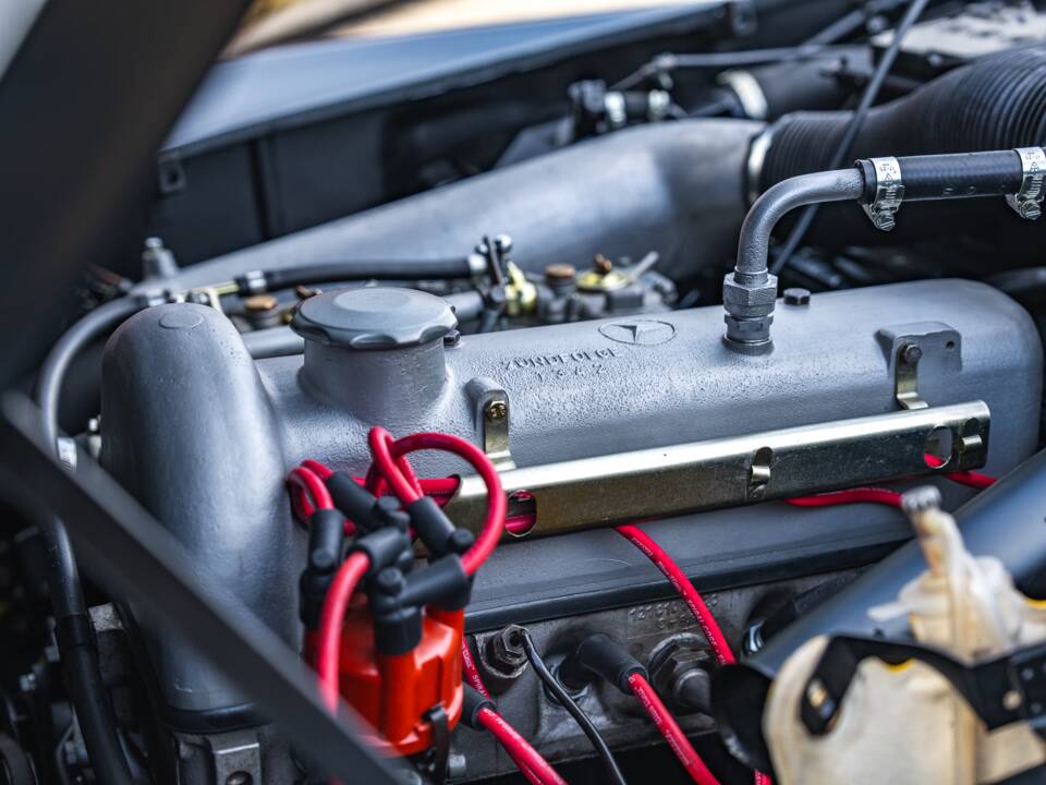 Immagine 42/45 di Mercedes-Benz 190 SL (1960)