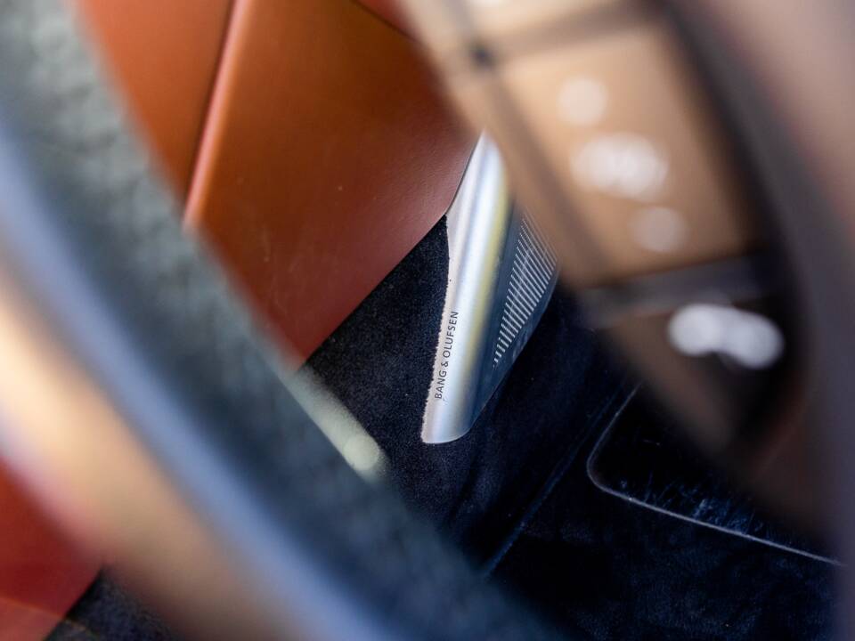 Afbeelding 48/50 van Aston Martin DBS Volante (2011)