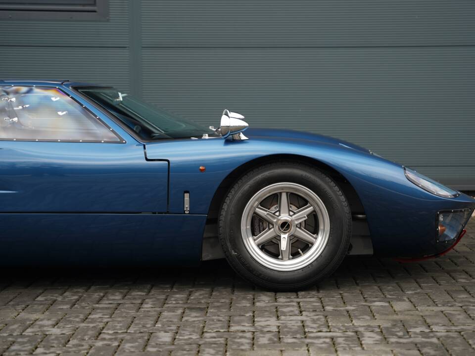 Bild 10/50 von Ford GT40 (2021)